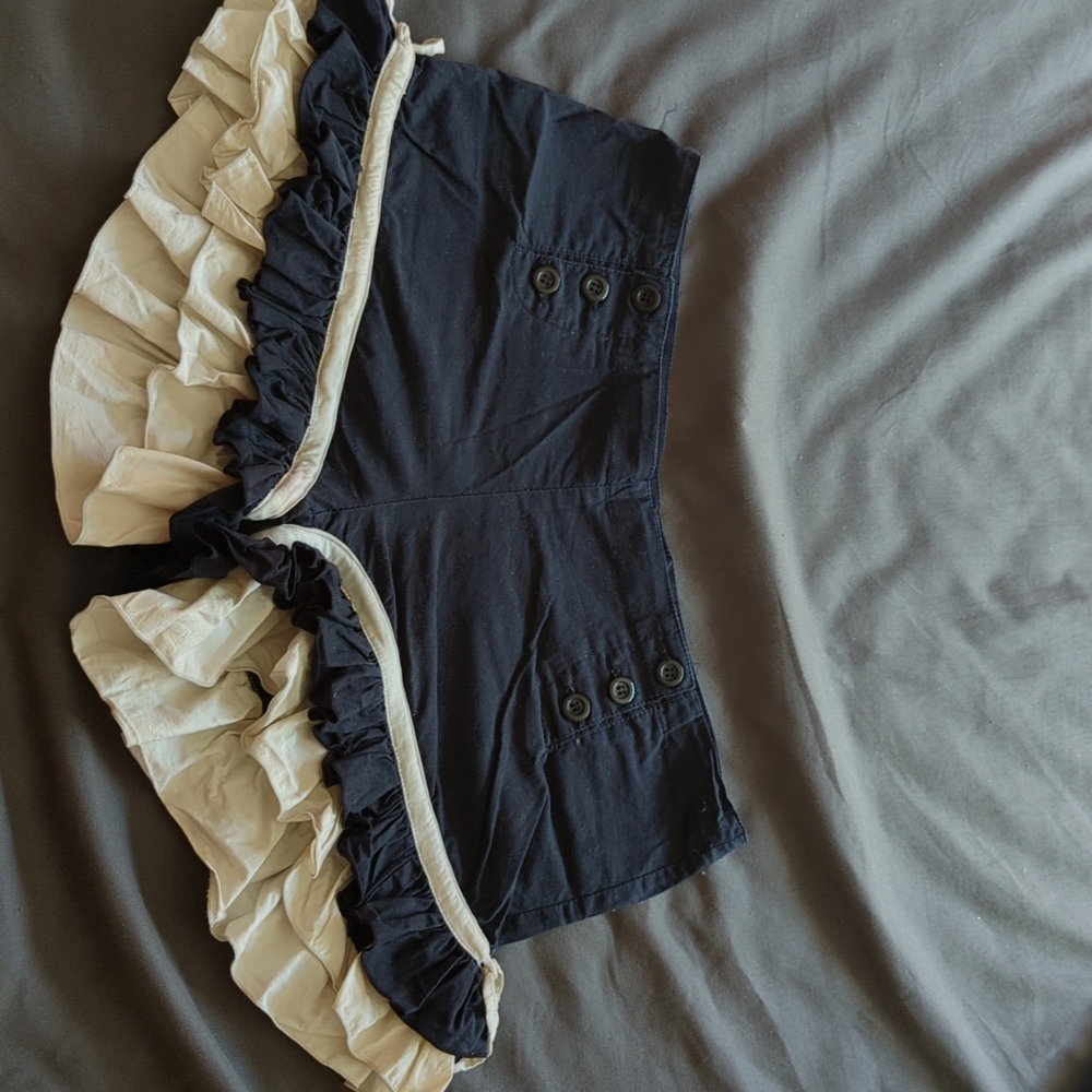 Five and diamond shorts